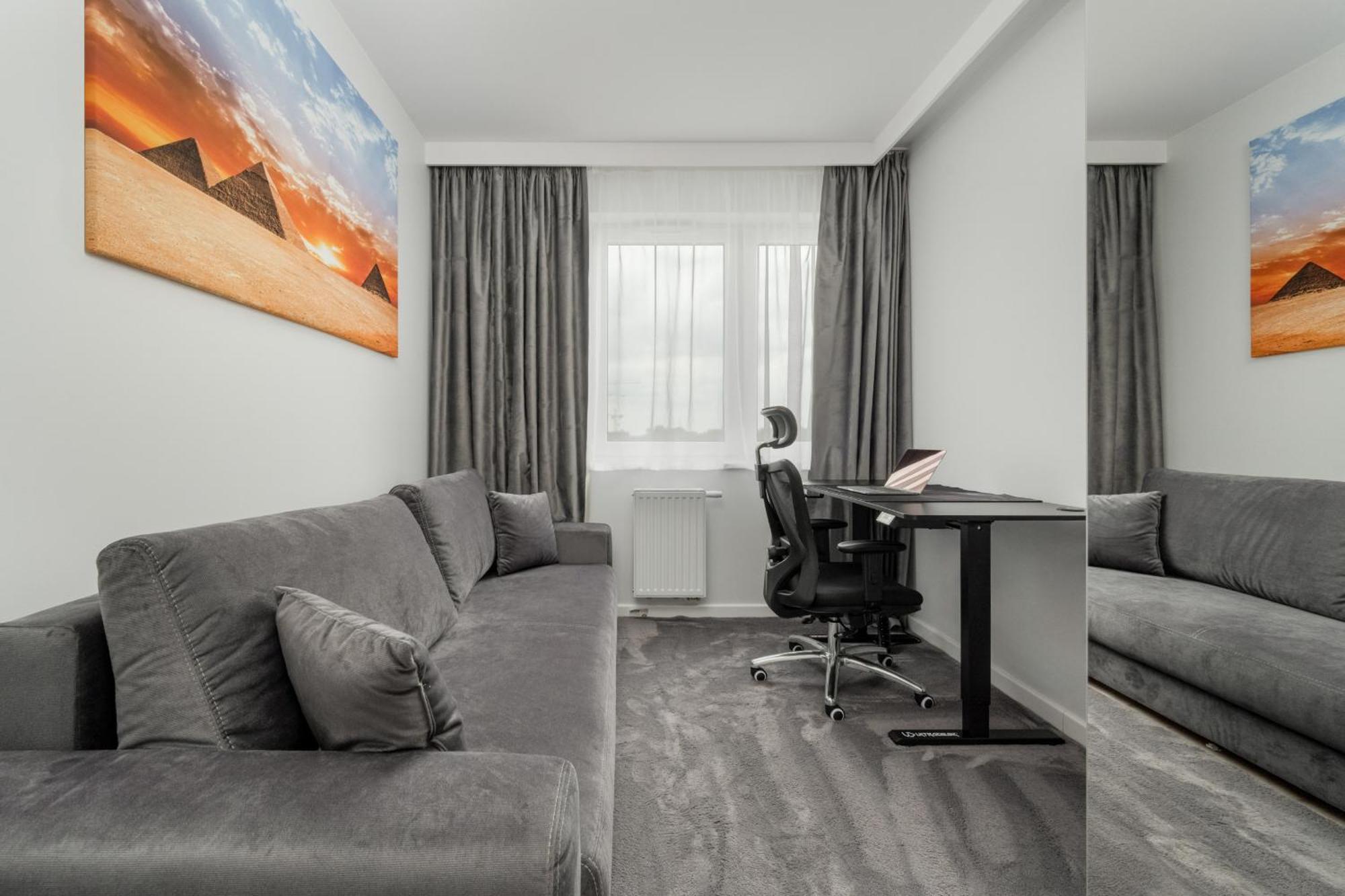 Luksusowy Apartament Z 3 Sypialniami, Klimatyzacja, Parkingiem I Biurkiem We Wroclawiu By Renters Prestige Exterior foto