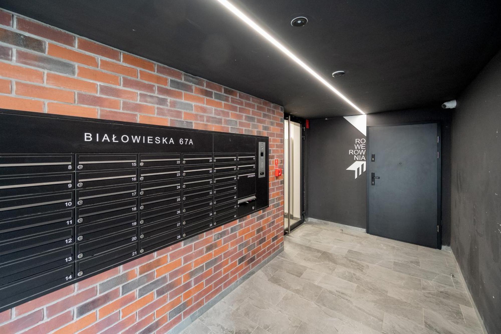 Luksusowy Apartament Z 3 Sypialniami, Klimatyzacja, Parkingiem I Biurkiem We Wroclawiu By Renters Prestige Exterior foto
