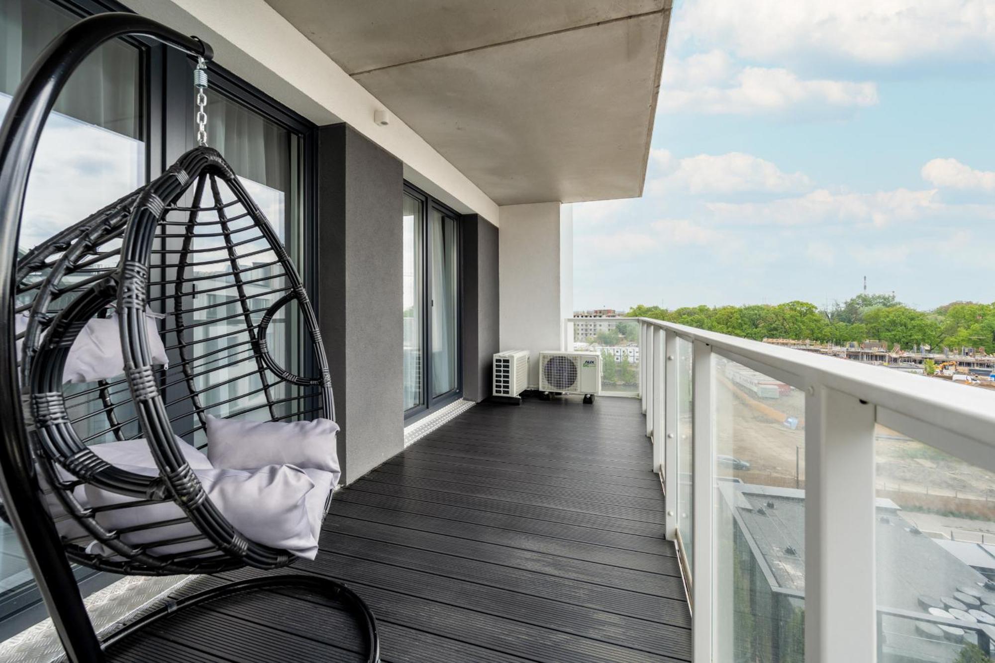 Luksusowy Apartament Z 3 Sypialniami, Klimatyzacja, Parkingiem I Biurkiem We Wroclawiu By Renters Prestige Exterior foto