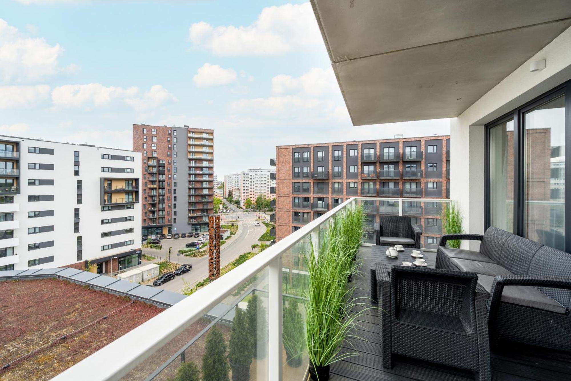 Luksusowy Apartament Z 3 Sypialniami, Klimatyzacja, Parkingiem I Biurkiem We Wroclawiu By Renters Prestige Exterior foto